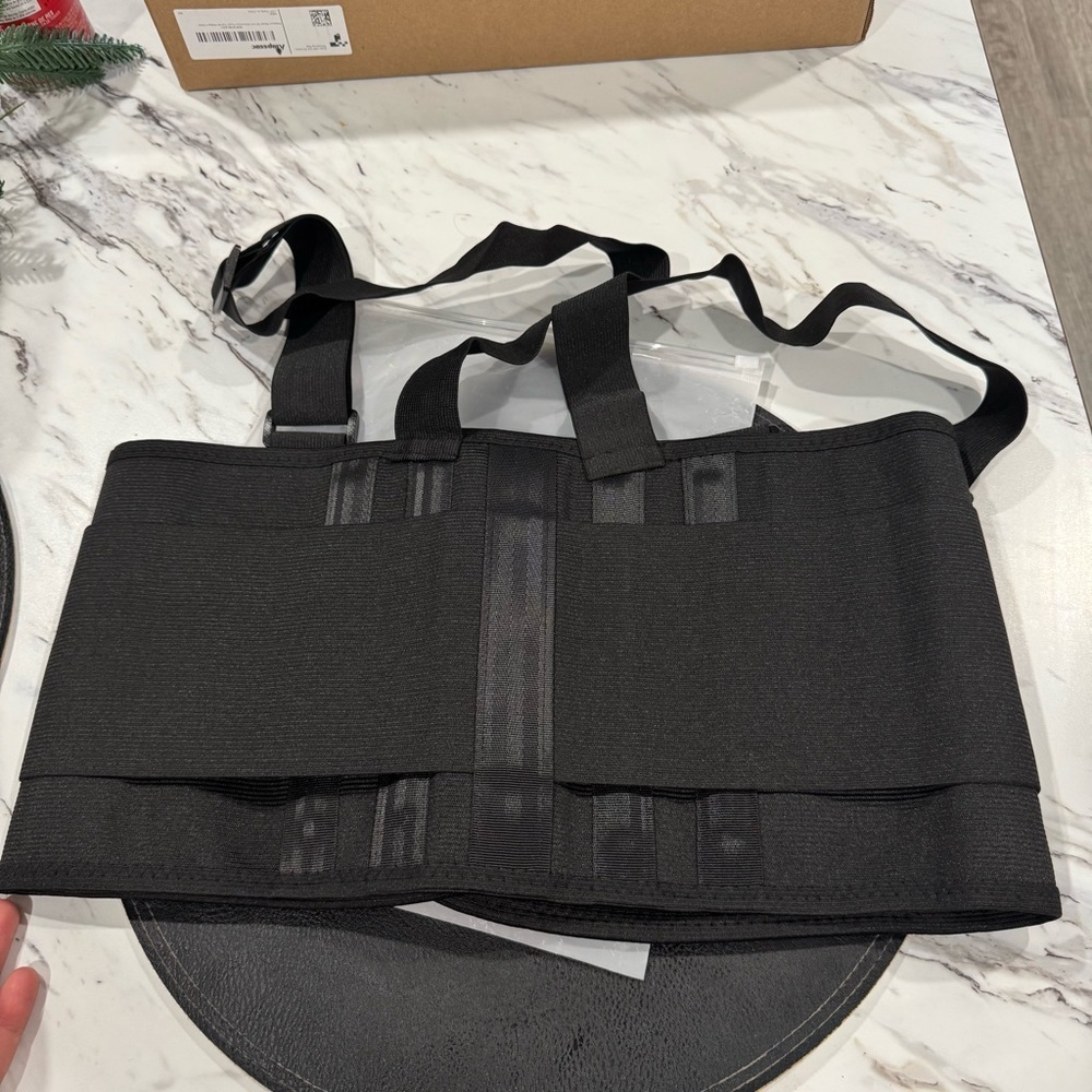 NEW  Adjustable lumbar support for men and women, size L - Picture 6 of 7